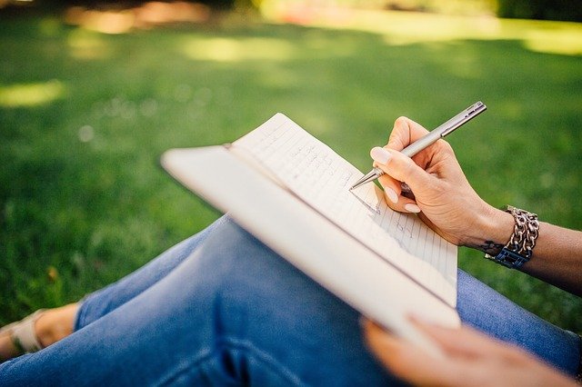 Use these journal prompts to help you find yourself.